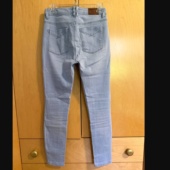 Unpublished Debbie Jean - Picture 3 of 9